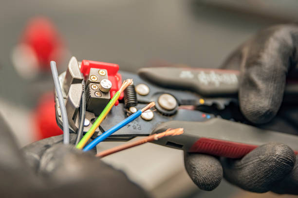 Best Electrical Contractors for Businesses  in Bedford Heights, OH